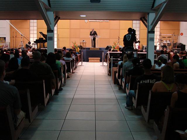 DSC02792.JPG - Pr. Josué ministrando