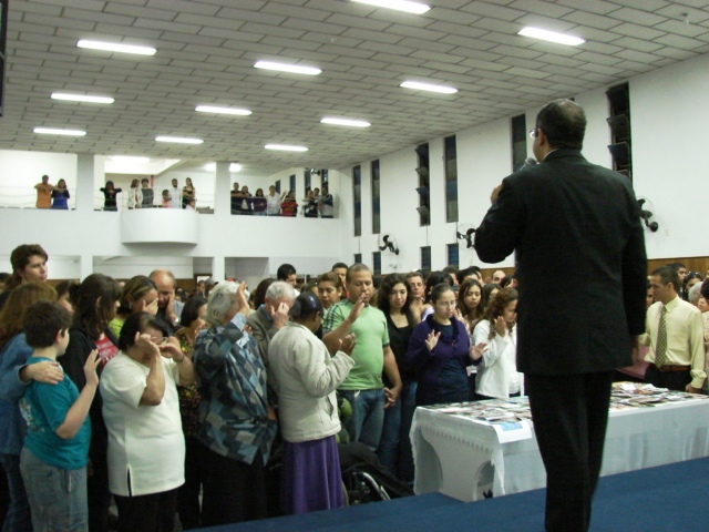 DSC07215.JPG - Pr. Josué ministrando na Igreja Evangelica do Jardim de Abril - Osasco SP